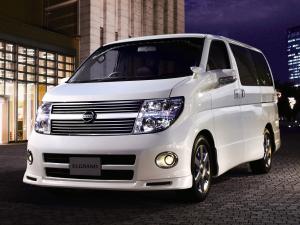 Nissan Elgrand 2002 года